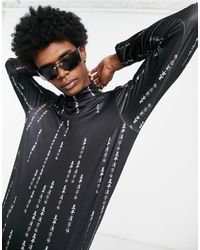 Liquor N Poker - T-shirt attillata a maniche lunghe accollata nera con scritte giapponesi - Lyst