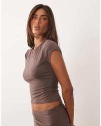 Missy Empire - Modal Cap Sleeve Cropped Baby Tee - Lyst