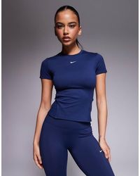 Nike - Nike One Training Fitted T-shirt - Lyst
