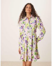 Y.A.S - Robe chemise courte à ourlet virevoltant et imprimé fleurs - lilas pastel - Lyst