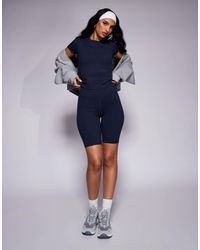 4505 - Icon - short legging 20 cm doux au toucher et à séchage rapide - bleu nuit - Lyst