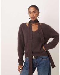Motel - Dikara V Neck Fluffy Slouchy Jumper With Matching Scarf - Lyst