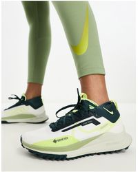 Nike - React pegasus trail 4 gore-tex - sneakers verdi e bianche - Lyst