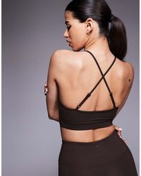 4505 - Icon Soft Touch Medium Support Sports Bra With Adjustable Straps - Lyst