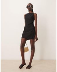 ASOS - Robe courte avec encolure carrée montante et dos froncé - Lyst