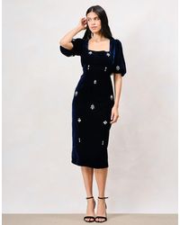 Hope & Ivy - The Veloura Puff Sleeve Velvet Midi Pencil Dress With Embellishment - Lyst