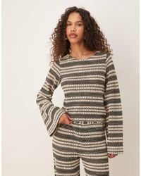 ASOS - – langärmliges oberteil aus häkelstrick mit gebundenem rückenausschnitt und monochromem streifenmuster, kombiteil - Lyst