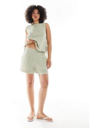 ASOS - Short d'ensemble fluide à enfiler en tissu texturé - rayures kaki - Lyst