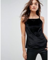 ASOS Caraco en velours avec ourlet en tulle et encolure carrée - Noir