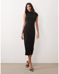 Robe brodée asymétrique - Femme | MANGO