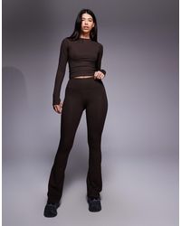 4505 - – icon – weiche, ausgestellte yoga-leggings - Lyst