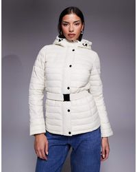 Barbour - Chaqueta Acolchada Blanco Marfil Con Detalle De Cinturón Elástico Jada De - Lyst