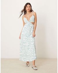 Abercrombie & Fitch - Robe nuisette longue avec découpe à la taille et imprimé floral - vert - Lyst