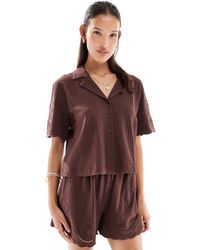 Miss Selfridge - Top Corto Marrón Con Detalle Bordado Pespuntes En Contraste De (Parte De Un Conjunto) - Lyst