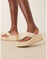 ASOS - Toucan - sandales compensées en maille au crochet à entredoigt - naturel - Lyst