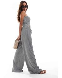 ASOS - Broek Met Wijde Pijpen, Textuur En Zwart-Witte Gingham Print, Deel Van Co-Ord Set - Lyst