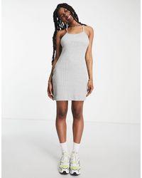 Minivestidos y vestidos cortos Nike de mujer | Rebajas en línea, hasta el  55 % de descuento | Lyst