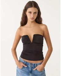 Stradivarius - Top Drappeggiato A Fascia Con Dettaglio A V - Lyst