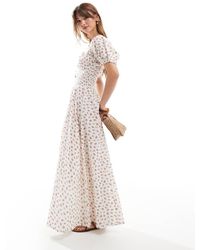 esmé studios - Vestido Playero Largo Con Estampado Floral, Lazada Delantera Y Mangas Abullonadas Exclusivo De - Lyst