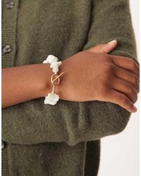 ASOS - Pulsera Dorada Con Cierre De Barra En Forma De T Y Detalle De Fragmentos De Piedra Sintéticos De - Lyst