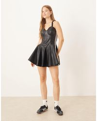 adidas Originals - – adidas x jeremy scott – kleid aus kunstleder - Lyst