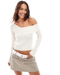 Miss Selfridge - Top asymétrique à manches longues en maille côtelée - crème - Lyst