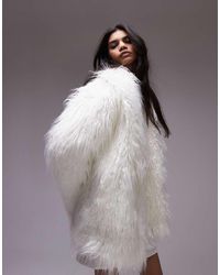 TOPSHOP - Abrigo Midi De Piel Sintética Larga De -Beis Neutro - Lyst