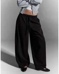 Bershka - – flauschige barrel-hose - Lyst