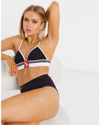 Calvin Klein – CK One Sock – Geripptes Triangel-Bustier - Schwarz