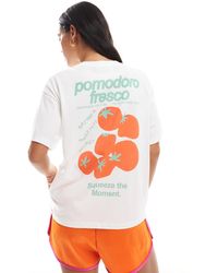 Pull&Bear - Tomato Graphic T-shirt - Lyst