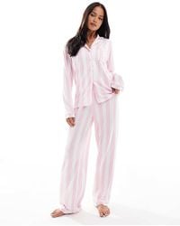 Loungeable - Pijama A Rayas Rosas De Pantalones De Pernera Ancha Y Top Con Cuello De Solapas Y Detalle De Ribetes De Tejido Muy Suave De - Lyst