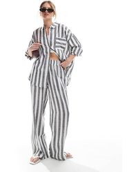 4th & Reckless - – gestreifte, weit geschnittene strandhose aus leinenmix - Lyst