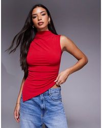 ASOS - Geplooide Top Van Gladde Stof Met Hoge Hals En Asymmetrische Zoom - Lyst