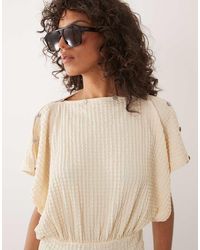 ASOS - Top Con Detalle Multiposición De Botones De Tejido Texturizado-Blanco - Lyst
