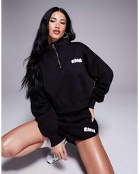Kaiia - Felpa Corta Con Cappuccio E Zip Corta Nera Con Logo Bianco - Lyst