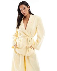 ASOS - Americana De Sastre Amarillo Crema Extragrande Con Lazada En La Cintura De (Parte De Un Conjunto) - Lyst