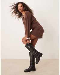 Miss Selfridge - Minifalda Marrón Con Detalle De Botón De Punto Cepillado De (Parte De Un Conjunto) - Lyst