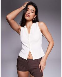 ASOS - Top Senza Maniche Con Scollo A V E Bottoni Avorio - Lyst