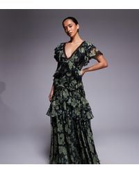 ASOS - Vestido Largo Verde Con, Espalda Abierta, Volantes, Bajo Amplio Y Detalle De Ribetes De Encaje De Asos Design Petite - Lyst
