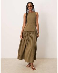 ASOS - Maxi Jurk Van Kreukelstof Met Rechte Hals En Siernaden - Lyst
