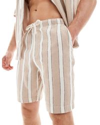 Bershka - Pantaloncini color sabbia a righe testurizzati - Lyst