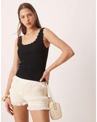 Jdy - Scallop Edge Knitted Vest - Lyst