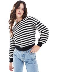 ONLY - Pull duveteux à rayures - et blanc - Lyst