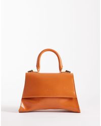PASQ - Mini Handtas Met Gebogen Onderkant En Crossbody Band - Lyst
