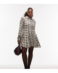 ASOS - Vestido Camisero Corto A Cuadros Azules Y Gris Lavado Con Cintura Ceñida Y Falda De Godets De Asos Design Curve - Lyst