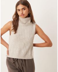 Vila - Ribbed High Neck Sleevless Knitted Vest - Lyst