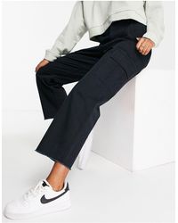 black pants hollister