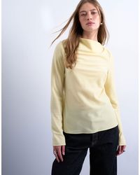 TOPSHOP - Long Sleeve Drape Neck Velvet Top - Lyst