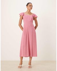 Nobody's Child - Elsie Flutter Sleeve Midi Dress - Lyst