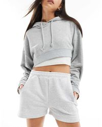 The Couture Club - Pantalones Cortos Grises Con Bordes Sin Rematar Y Emblema De (Parte De Un Conjunto) - Lyst